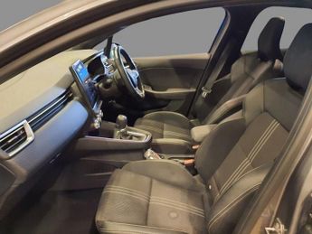 RENAULT CLIO 1.6 E-TECH E-Tech engineered Hatchback 5dr Petrol Hybrid Auto Eu