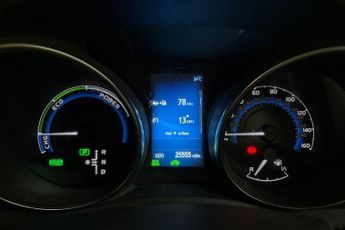 TOYOTA AURIS 1.8 VVT-h Icon Tech Hatchback 5dr Petrol Hybrid CVT Euro 6 (s/s)
