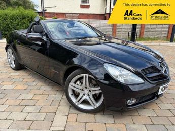 Mercedes SLK 1.8 SLK200K Convertible 2dr Petrol Tiptronic Euro 5 (184 ps)