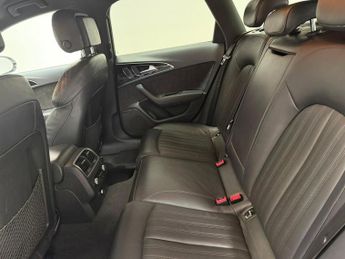 AUDI A6 AVANT 2.0 TDI ultra Black Edition Estate 5dr Diesel S Tronic Euro 6 (s