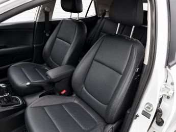 KIA STONIC 1.0 T-GDi Maxx SUV 5dr Petrol DCT Euro 6 (s/s) (118 bhp)