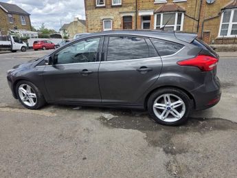 FORD FOCUS 1.0T EcoBoost Zetec Hatchback 5dr Petrol Manual Euro 6 (s/s) (12