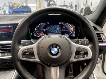 BMW 3 SERIES 2.0 318d MHT M Sport Touring 5dr Diesel Hybrid Auto Euro 6 (s/s)