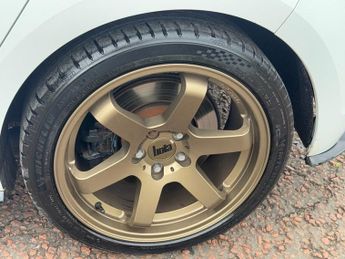 VOLKSWAGEN GOLF 2.0 TSI R Hatchback 5dr Petrol DSG 4Motion Euro 6 (s/s) (310 ps)