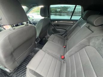 VOLKSWAGEN GOLF 2.0 TSI R Hatchback 5dr Petrol DSG 4Motion Euro 6 (s/s) (310 ps)