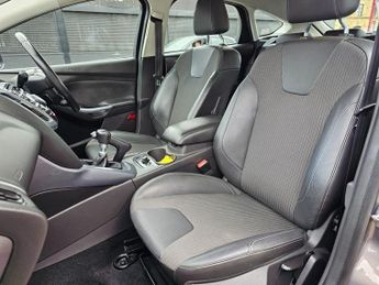 FORD FOCUS 1.0T EcoBoost Titanium X Hatchback 5dr Petrol Manual Euro 5 (s/s