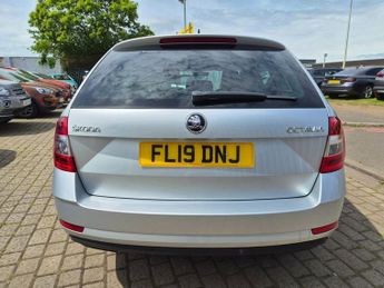 SKODA OCTAVIA 1.6 TDI SE L Estate 5dr Diesel DSG Euro 6 (s/s) (115 ps)