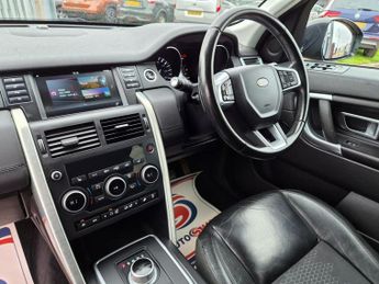 LAND ROVER DISCOVERY SPORT 2.0 TD4 SE SUV 5dr Diesel Auto 4WD Euro 6 (s/s) (180 ps)