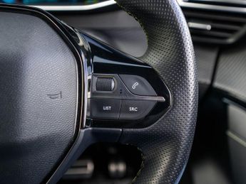 PEUGEOT E-208 50kWh GT Premium Hatchback 5dr Electric Auto (136 ps)