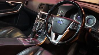 VOLVO V60 2.4 D5 SE Lux Estate 5dr Diesel Geartronic Euro 5 (215 ps)