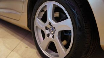 VOLVO V60 2.4 D5 SE Lux Estate 5dr Diesel Geartronic Euro 5 (215 ps)