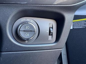 VAUXHALL MOKKA ELECTRIC 50kWh Ultimate SUV 5dr Electric Auto (136 ps)
