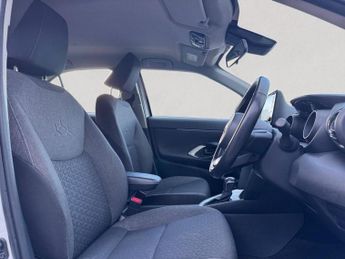 TOYOTA YARIS CROSS 1.5 VVT-h Icon SUV 5dr Petrol Hybrid E-CVT Euro 6 (s/s) (116 ps)