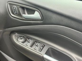 FORD KUGA 1.5T EcoBoost GPF ST-Line SUV 5dr Petrol Manual Euro 6 (s/s) (15
