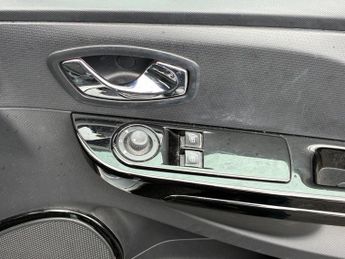 RENAULT CLIO 1.2 16V Dynamique MediaNav Hatchback 5dr Petrol Manual Euro 5 (7