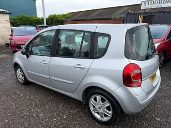 RENAULT GRAND MODUS 1.5 dCi Dynamique MPV 5dr Diesel Quickshift Euro 4 (86 ps)