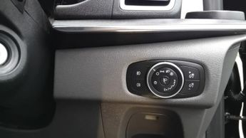 FORD TOURNEO CUSTOM 2.0 320 EcoBlue Titanium Minibus 5dr Diesel Auto L1 Euro 6 (s/s)