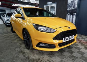 Ford Focus 2.0T EcoBoost ST-2 Hatchback 5dr Petrol Manual Euro 6 (s/s) (250