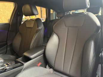 AUDI A4 AVANT 2.0 TDI ultra S line Estate 5dr Diesel S Tronic Euro 6 (s/s) (19