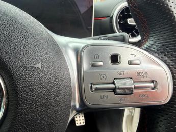 MERCEDES-BENZ A-CLASS 1.3 A180 AMG Line (Executive) Hatchback 5dr Petrol 7G-DCT Euro 6