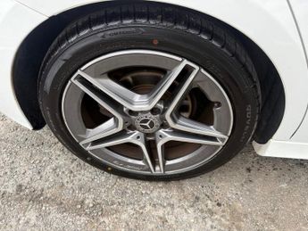 MERCEDES-BENZ A-CLASS 1.3 A180 AMG Line (Executive) Hatchback 5dr Petrol 7G-DCT Euro 6