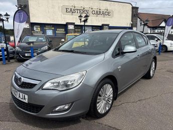 Vauxhall Astra 1.6 16v Excite Hatchback 5dr Petrol Manual Euro 5 (115 ps)
