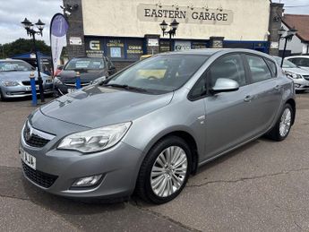 VAUXHALL ASTRA 1.6 16v Excite Hatchback 5dr Petrol Manual Euro 5 (115 ps)