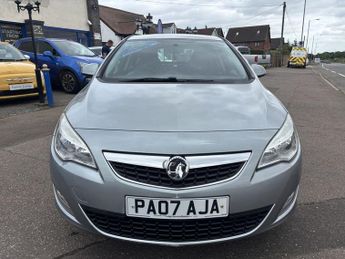 VAUXHALL ASTRA 1.6 16v Excite Hatchback 5dr Petrol Manual Euro 5 (115 ps)