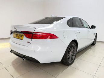 JAGUAR XF 3.0d V6 S Saloon 4dr Diesel Auto Euro 6 (s/s) (300 ps)