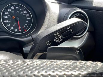 AUDI Q2 1.6 TDI 30 S line S Tronic Euro 6 (s/s) 5dr