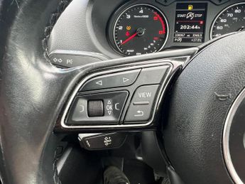 AUDI Q2 2.0 TDI 30 Technik S Tronic Euro 6 (s/s) 5dr