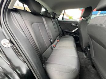 AUDI Q2 2.0 TDI 30 Technik S Tronic Euro 6 (s/s) 5dr