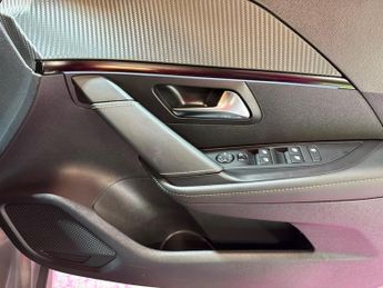PEUGEOT 208 1.2 GT Hatchback 5dr Petrol Hybrid e-DSC6 Euro 6 (s/s) (136 ps)