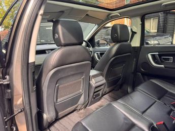 LAND ROVER DISCOVERY SPORT 2.0 TD4 HSE SUV 5dr Diesel Auto 4WD Euro 6 (s/s) (180 ps)