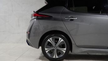 NISSAN LEAF 40kWh Tekna Hatchback 5dr Electric Auto (150 ps)