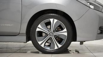 NISSAN LEAF 40kWh Tekna Hatchback 5dr Electric Auto (150 ps)