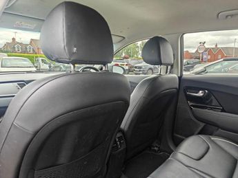 KIA NIRO 64kWh First Edition SUV 5dr Electric Auto (201 bhp)