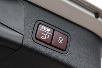 MERCEDES-BENZ C-CLASS C200 SPORT PREMIUM ESTATE 9G-TRONIC AUTO 181 BHP (EURO 6)