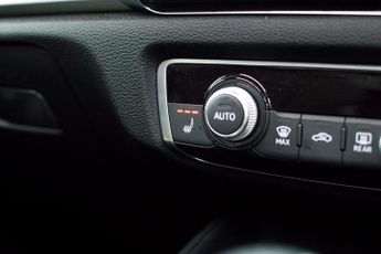 AUDI A3 1.5 TFSI CoD S line Sportback 5dr Petrol S Tronic Euro 6 (s/s) (