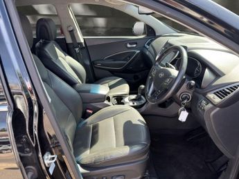 HYUNDAI SANTA FE 2.2 CRDi Blue Drive Premium SUV 5dr Diesel Auto 4WD Euro 6 (s/s)