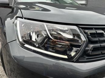 DACIA DUSTER 1.6 SCe Essential SUV 5dr Petrol Manual Euro 6 (s/s) (115 ps)