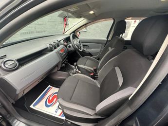 DACIA DUSTER 1.6 SCe Essential SUV 5dr Petrol Manual Euro 6 (s/s) (115 ps)