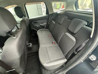 DACIA DUSTER 1.6 SCe Essential SUV 5dr Petrol Manual Euro 6 (s/s) (115 ps)