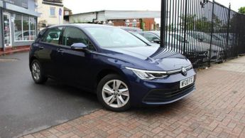 Volkswagen Golf 1.5 eTSI MHEV Life Hatchback 5dr Petrol Hybrid DSG Euro 6 (s/s) 