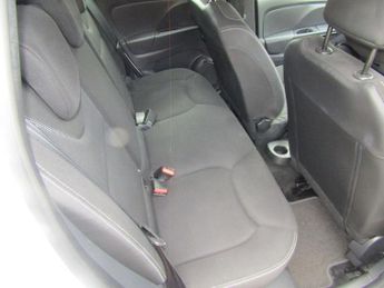 RENAULT CLIO 1.2 16V Dynamique Nav Hatchback 5dr Petrol Manual Euro 6 (75 ps)