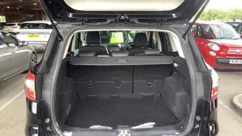 FORD KUGA 2.0 TDCi Titanium SUV 5dr Diesel Powershift Euro 6 (120 ps)