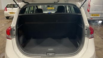 HYUNDAI IX20 1.6 Style Hatchback 5dr Petrol Auto Euro 5 (123 bhp)