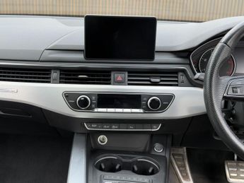 AUDI A4 2.0 TDI S line Saloon 4dr Diesel S Tronic quattro Euro 6 (s/s) (