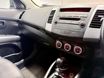 PEUGEOT 4007 2.2 HDi GT SUV 5dr Diesel DCS 4WD Euro 4 (156 ps)