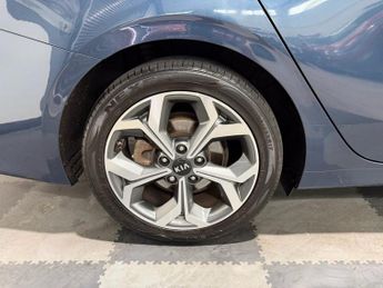 KIA CEED 1.6 CRDi 3 Sportswagon 5dr Diesel DCT Euro 6 (s/s) (114 bhp)